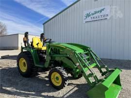 2022 JOHN DEERE 3033R