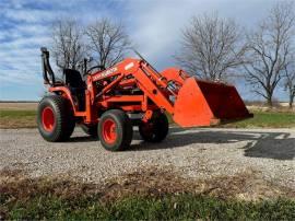 2004 KUBOTA B7610