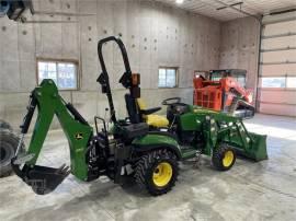 2017 JOHN DEERE 1025R