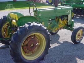 1957 JOHN DEERE 320