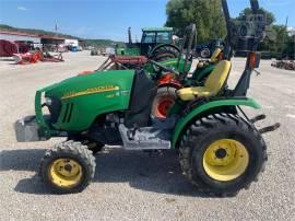 2009 JOHN DEERE 2320