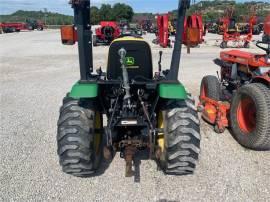 2009 JOHN DEERE 2320