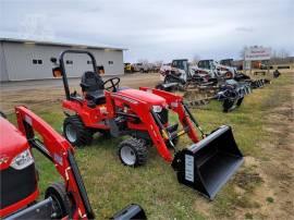 2022 MASSEY FERGUSON GC1725M