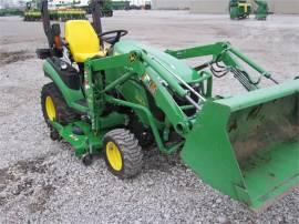 2017 JOHN DEERE 1025R