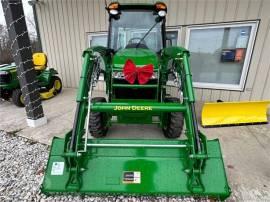 2022 JOHN DEERE 3033R