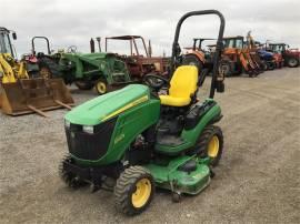 JOHN DEERE 1025R