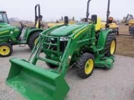 2022 JOHN DEERE 3033R