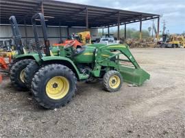 JOHN DEERE 3203