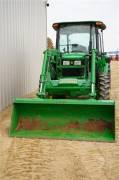 JOHN DEERE 5075E