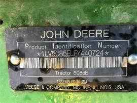 2015 JOHN DEERE 5085E