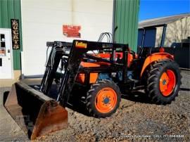 1985 KUBOTA M4050DT