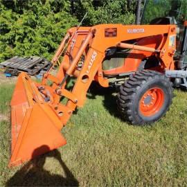 2013 KUBOTA M7040