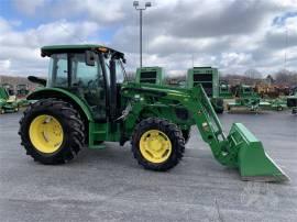 2017 JOHN DEERE 5085E