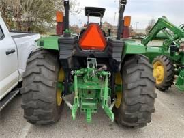 2018 JOHN DEERE 4052M