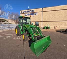 2022 JOHN DEERE 4052R