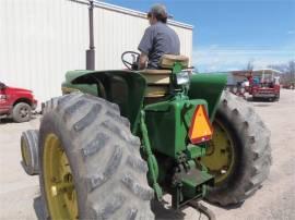 JOHN DEERE 3020