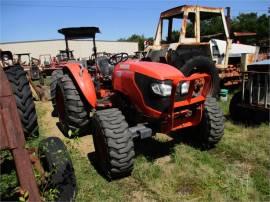 KUBOTA M7040D