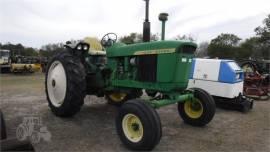 JOHN DEERE 3010