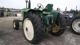 JOHN DEERE 3010