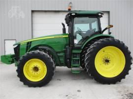 2015 JOHN DEERE 8320R