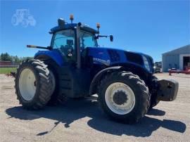 2011 NEW HOLLAND T8.275