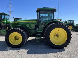 JOHN DEERE 8220