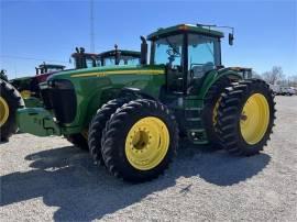 JOHN DEERE 8220