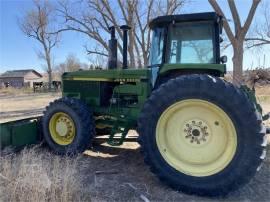 1989 JOHN DEERE 4755