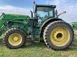 2018 JOHN DEERE 6215R