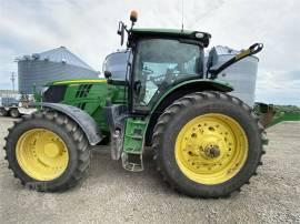 2017 JOHN DEERE 6215R