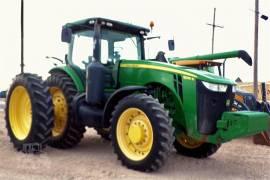 2011 JOHN DEERE 8235R