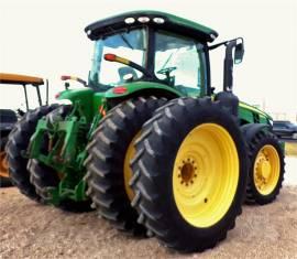 2011 JOHN DEERE 8235R