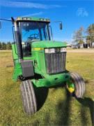 2000 JOHN DEERE 7810