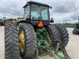 1989 JOHN DEERE 4755