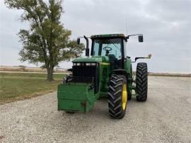 1999 JOHN DEERE 8200