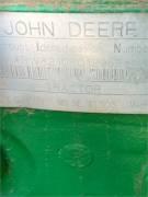 JOHN DEERE 8210