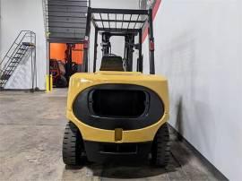 2004 CATERPILLAR DP40K